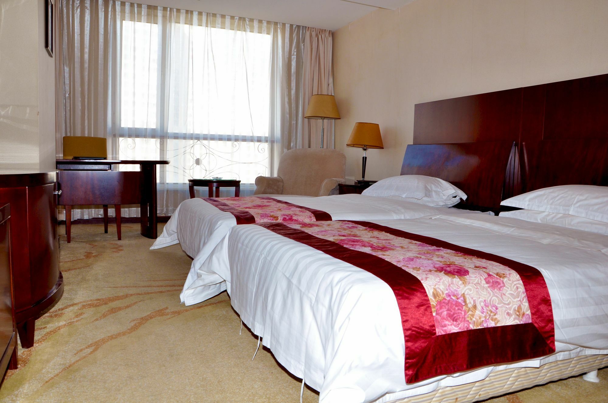 Dalian New Garden Hotel Exterior photo